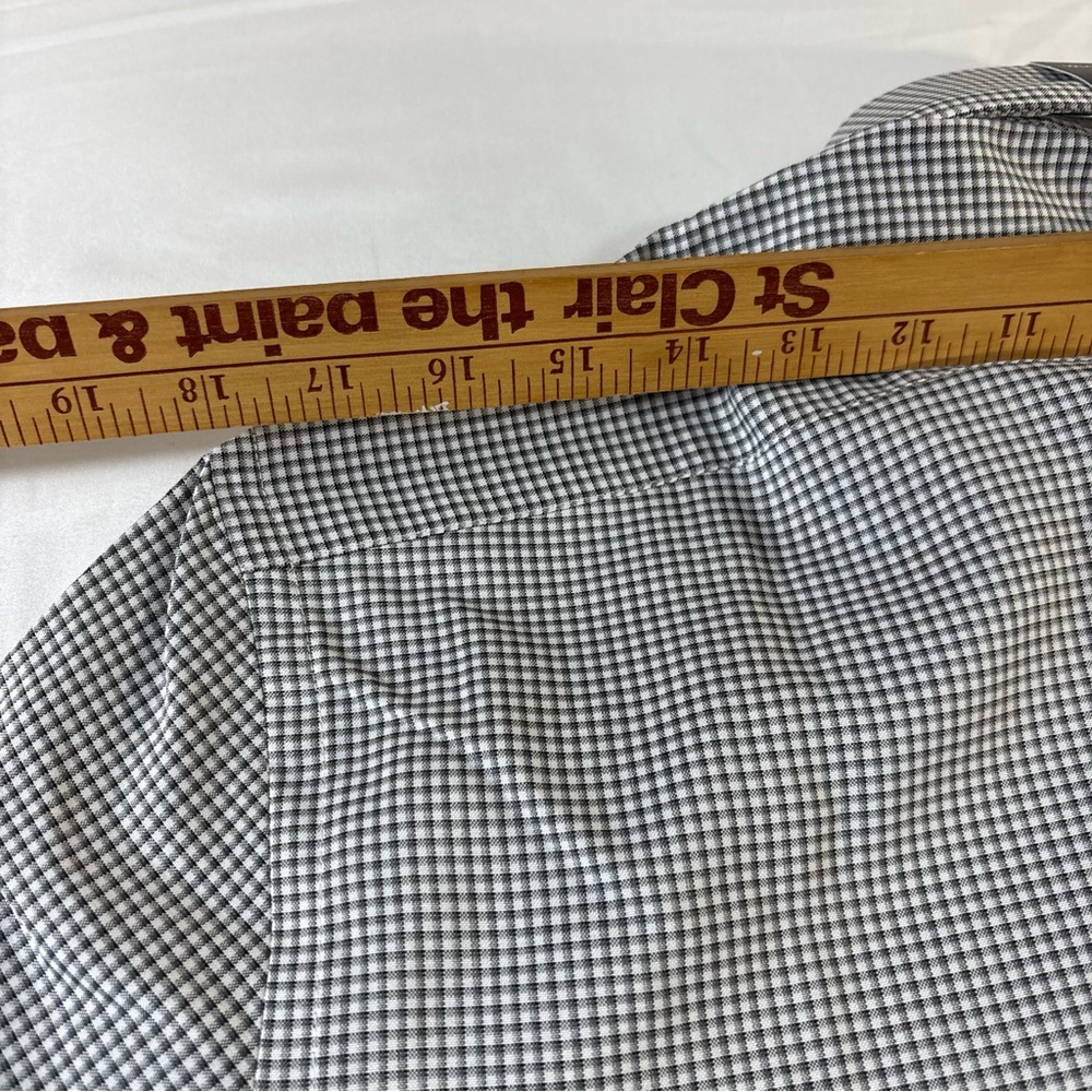 Men's Van Heusen Dress Shirt Slim Fit /wrinkle free Size M - Picture 11 of 12